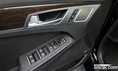 Genesis G80 2017 3.3 Автомат в Москве № 85604, миниатюра 5