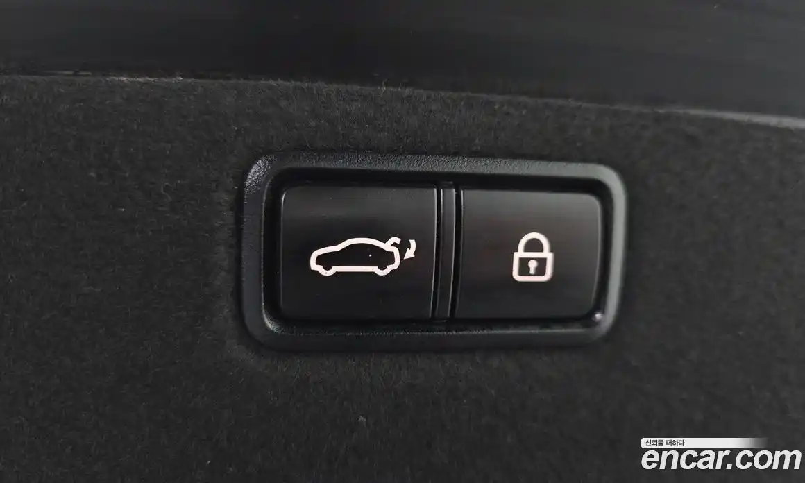 Genesis G80 2017 3.3 Автомат в Москве № 85604, фото 9