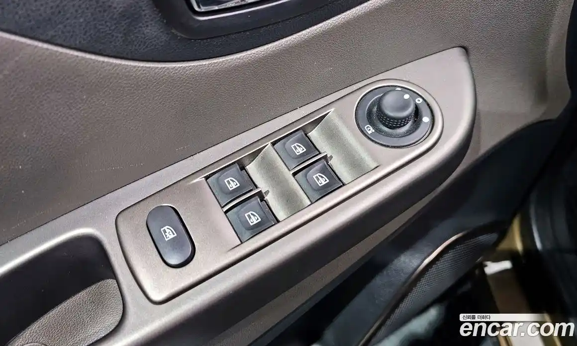 Renault QM3 2016 1.5 Автомат в Москве № 106316, фото 17