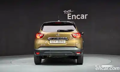 Renault QM3 2016 1.5 Автомат в Москве № 106316, миниатюра 4