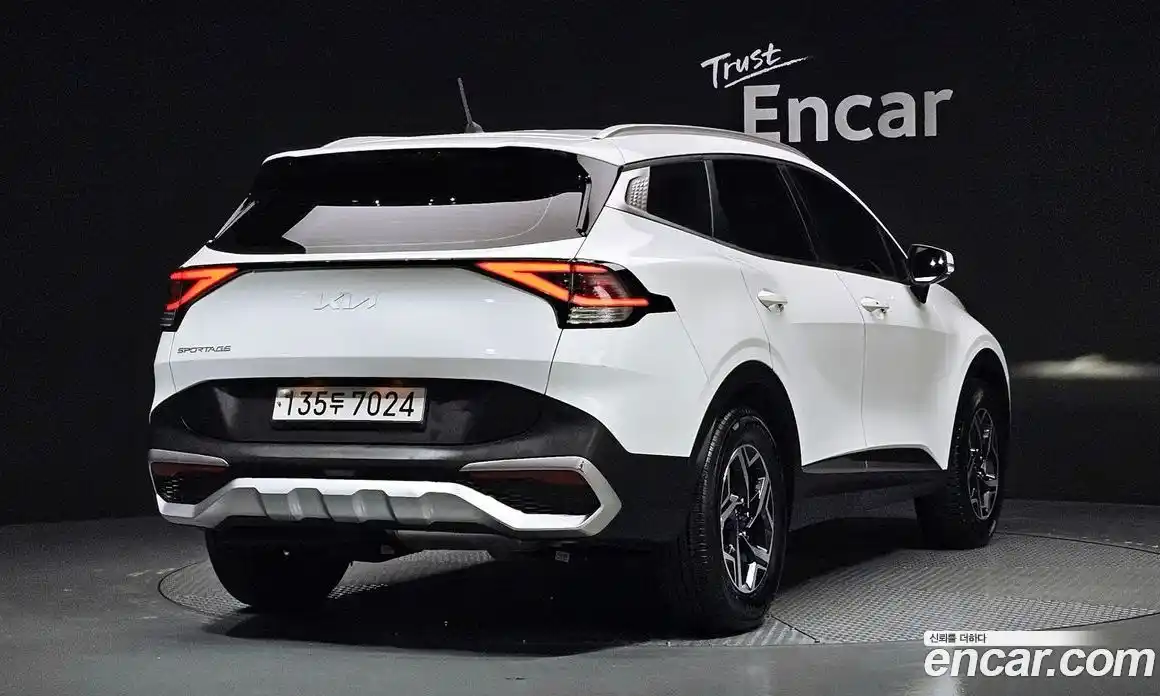 Kia Sportage 2023 2.0 Автомат в Москве № 115613, фото 17