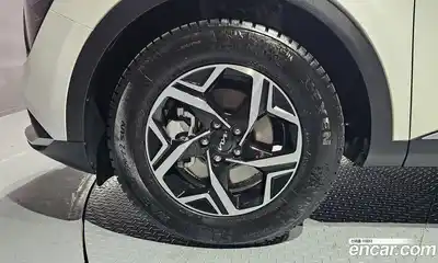 Kia Sportage 2023 2.0 Автомат в Москве № 115613, миниатюра 7