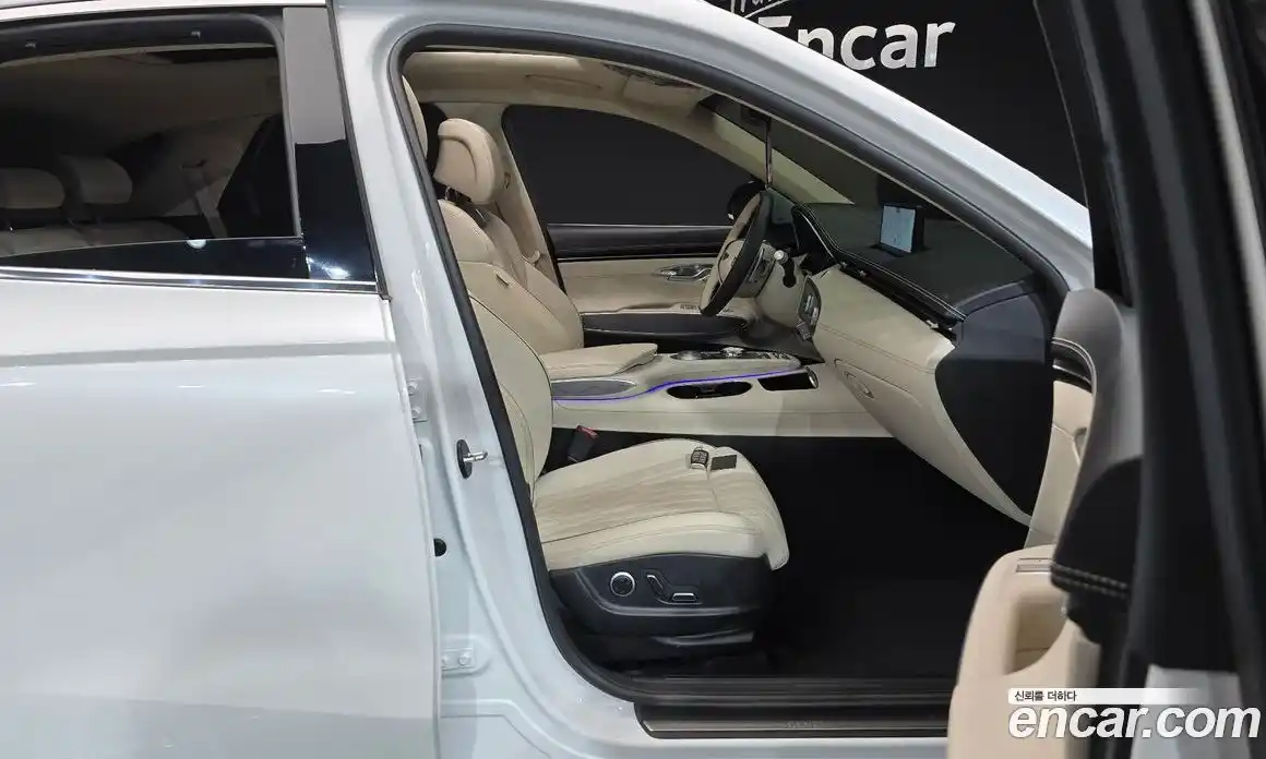 Genesis GV70 2021 2.5 Автомат в Москве № 117438, фото 13