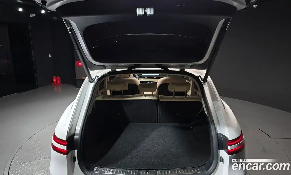 Genesis GV70 2021 2.5 Автомат в Москве № 117438, фото 17