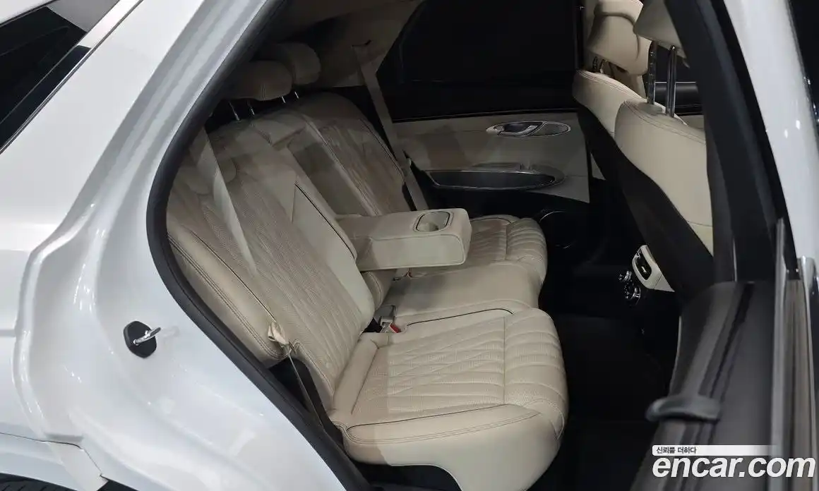 Genesis GV70 2021 2.5 Автомат в Москве № 117438, фото 6