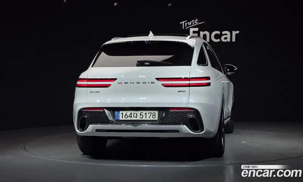 Genesis GV70 2021 2.5 Автомат в Москве № 117438, фото 8