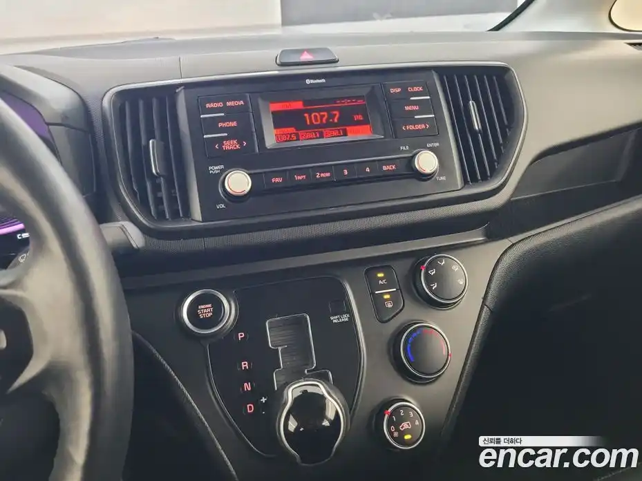 Kia Ray 2023 1.0 Автомат в Москве № 120513, фото 16