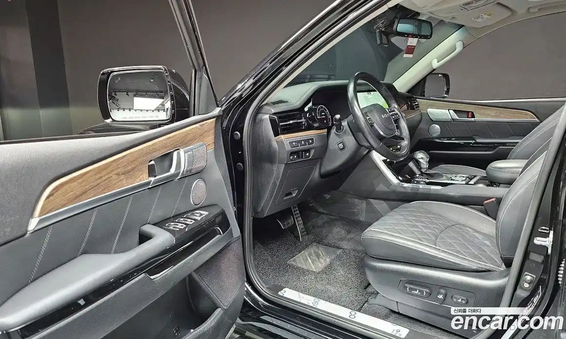 Kia Mohave 2023 3.0 Автомат в Москве № 122642, фото 11