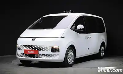 Hyundai Staria, 2023