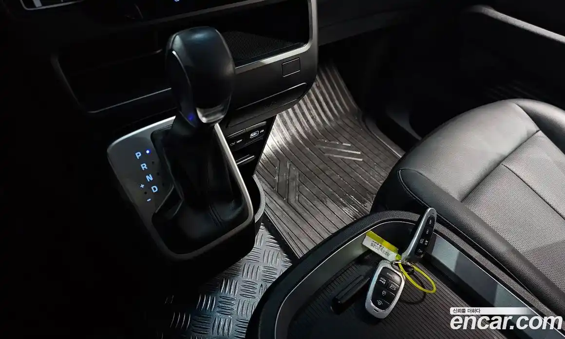 Hyundai Staria 2023 2.2 Автомат в Москве № 125631, фото 9