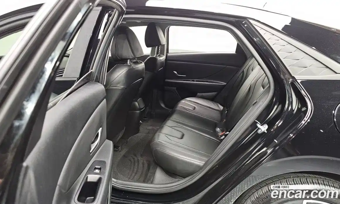 Hyundai Avante 2024 1.6 Автомат в Москве № 126255, фото 11