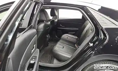 Hyundai Avante 2024 1.6 Автомат в Москве № 126255, миниатюра 11