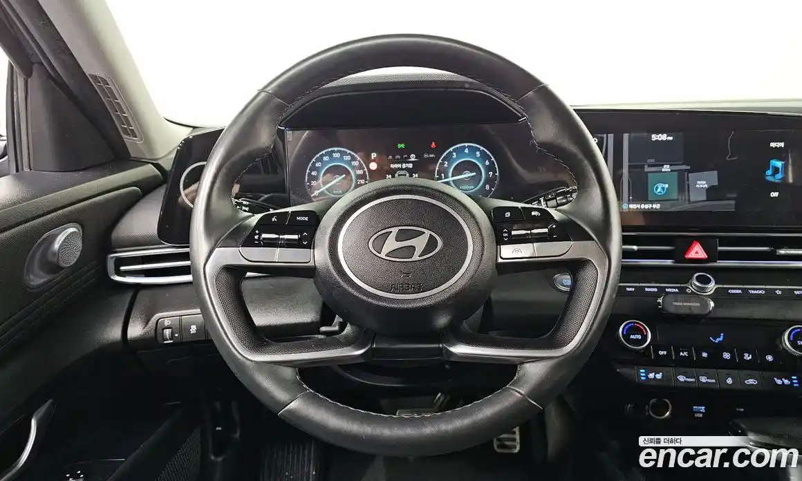 Hyundai Avante 2024 1.6 Автомат в Москве № 126255, фото 16