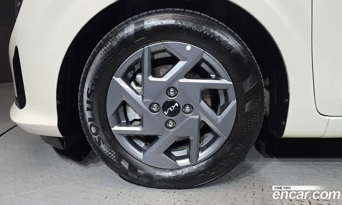 Kia Morning 2024 1.0 Автомат в Москве № 128787, фото 13