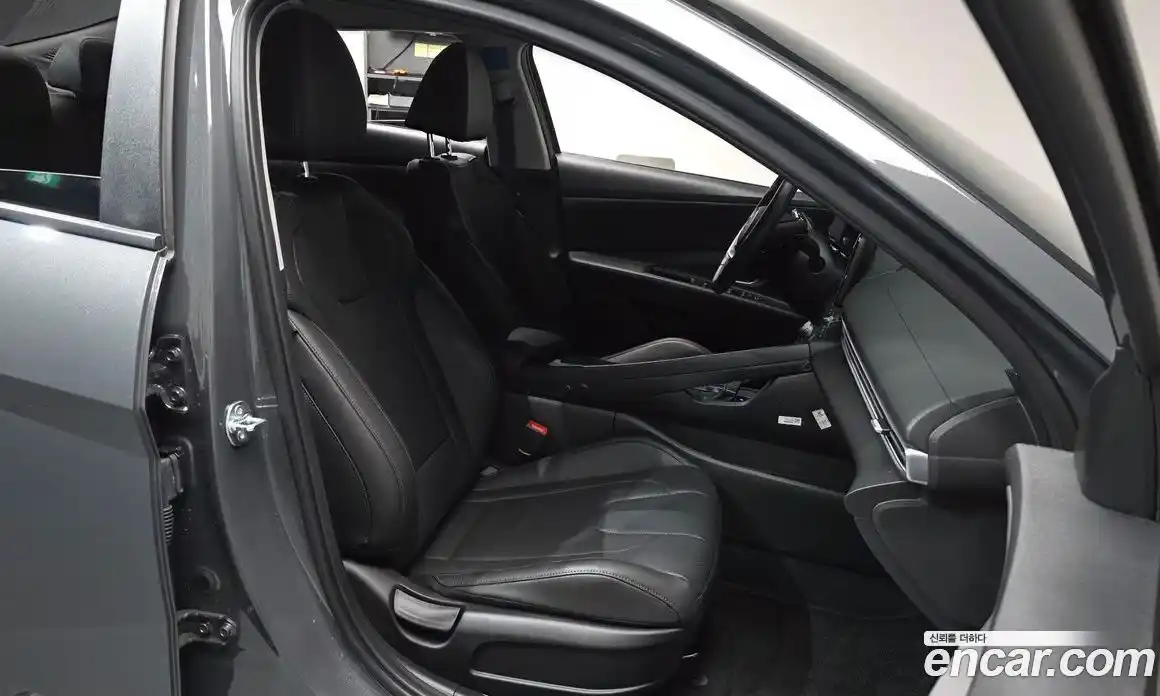 Hyundai Avante 2025 1.6 Автомат в Москве № 129584, фото 16