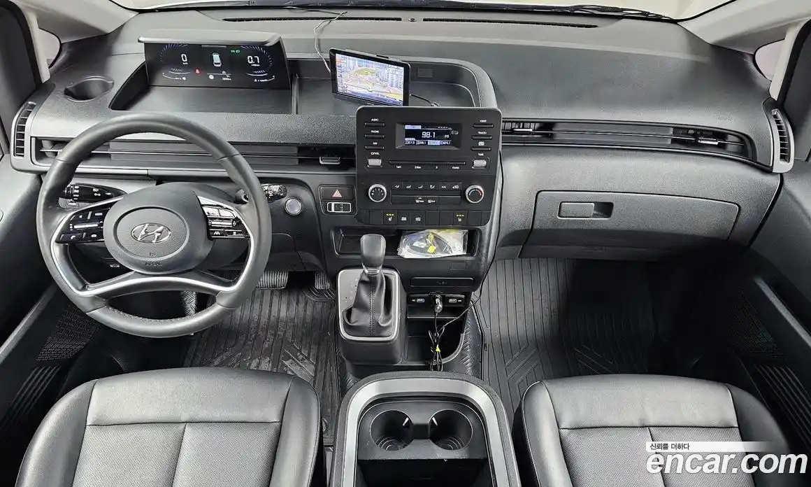 Hyundai Staria 2022 2.2 Автомат в Москве № 129684, фото 13