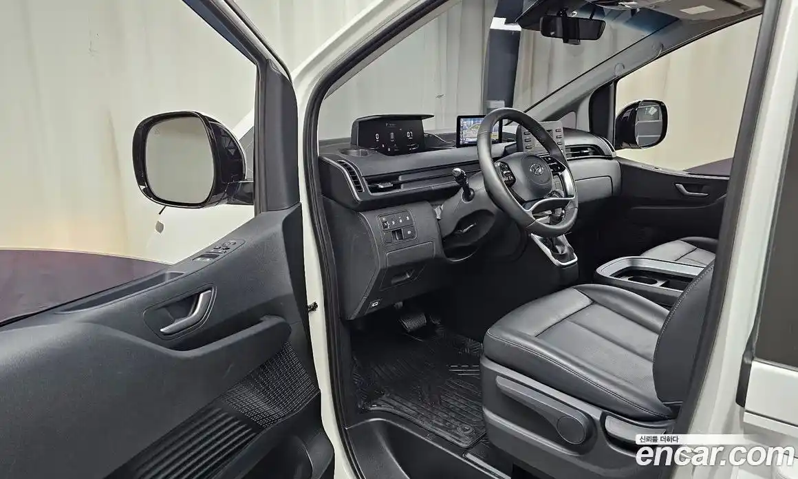 Hyundai Staria 2022 2.2 Автомат в Москве № 129684, фото 9