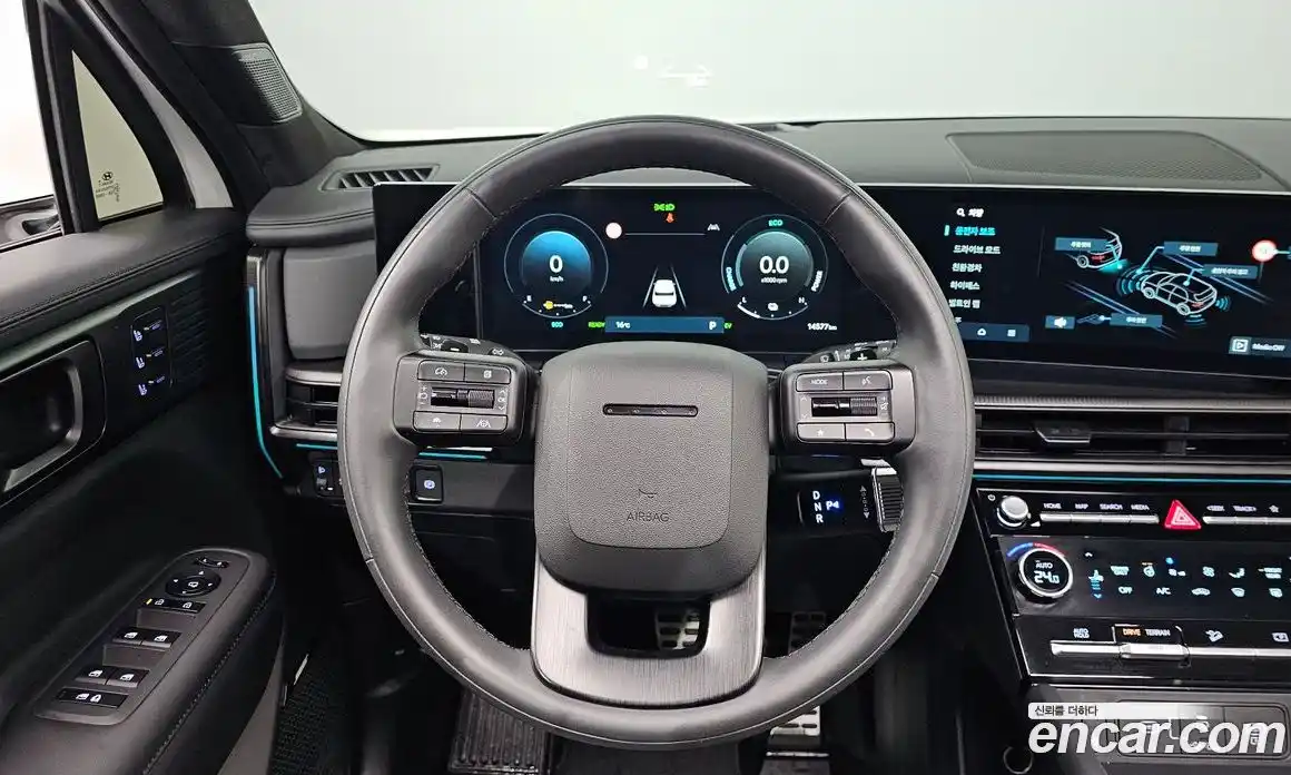 Hyundai Santa Fe 2024 1.6 Автомат в Москве № 130848, фото 16