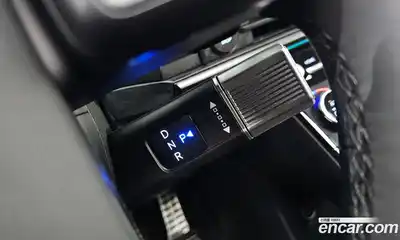 Hyundai Santa Fe 2024 1.6 Автомат в Москве № 130848, миниатюра 2