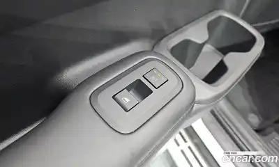 Hyundai Santa Fe 2024 1.6 Автомат в Москве № 130848, миниатюра 5