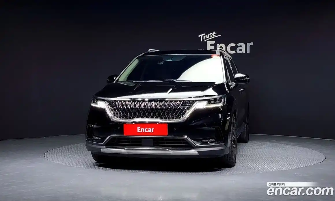 Kia Canival 2023 3.5 Автомат в Москве № 133141, фото 3