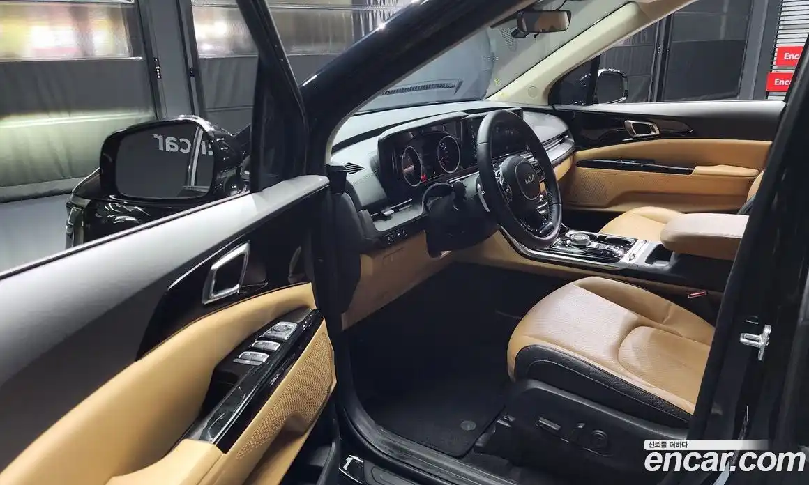 Kia Canival 2023 3.5 Автомат в Москве № 133141, фото 10