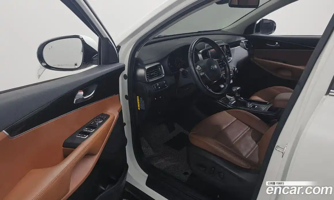 Kia Sorento 2019 2.0 Автомат в Москве № 133655, фото 20