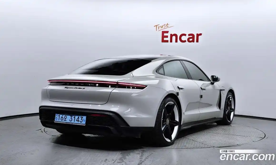 Porsche Taycan 2021 0.1 Автомат в Москве № 141897, фото 19