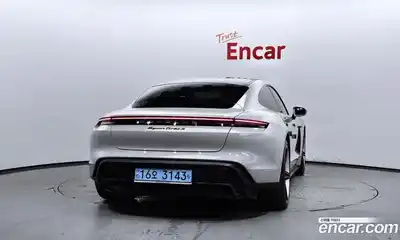 Porsche Taycan 2021 0.1 Автомат в Москве № 141897, миниатюра 10