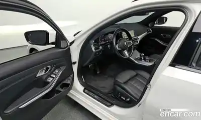 BMW 3-Series 2022 2.0 Автомат в Москве № 155347, миниатюра 11