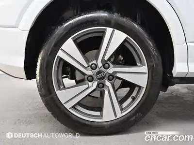 Audi Q2 2023 2.0 Автомат в Москве № 155535, миниатюра 6