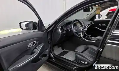 BMW 3-Series 2022 2.0 Автомат в Москве № 159505, миниатюра 8