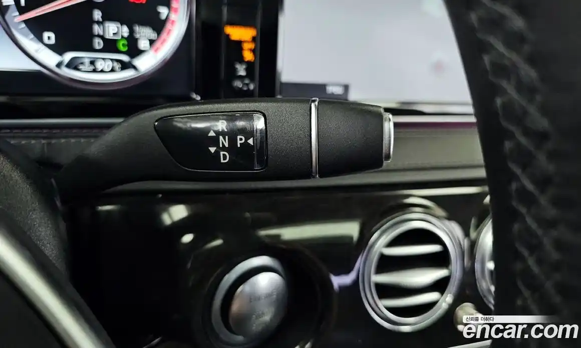 Mercedes-Benz S-Class 2016 5.5 Автомат в Москве № 160919, фото 14