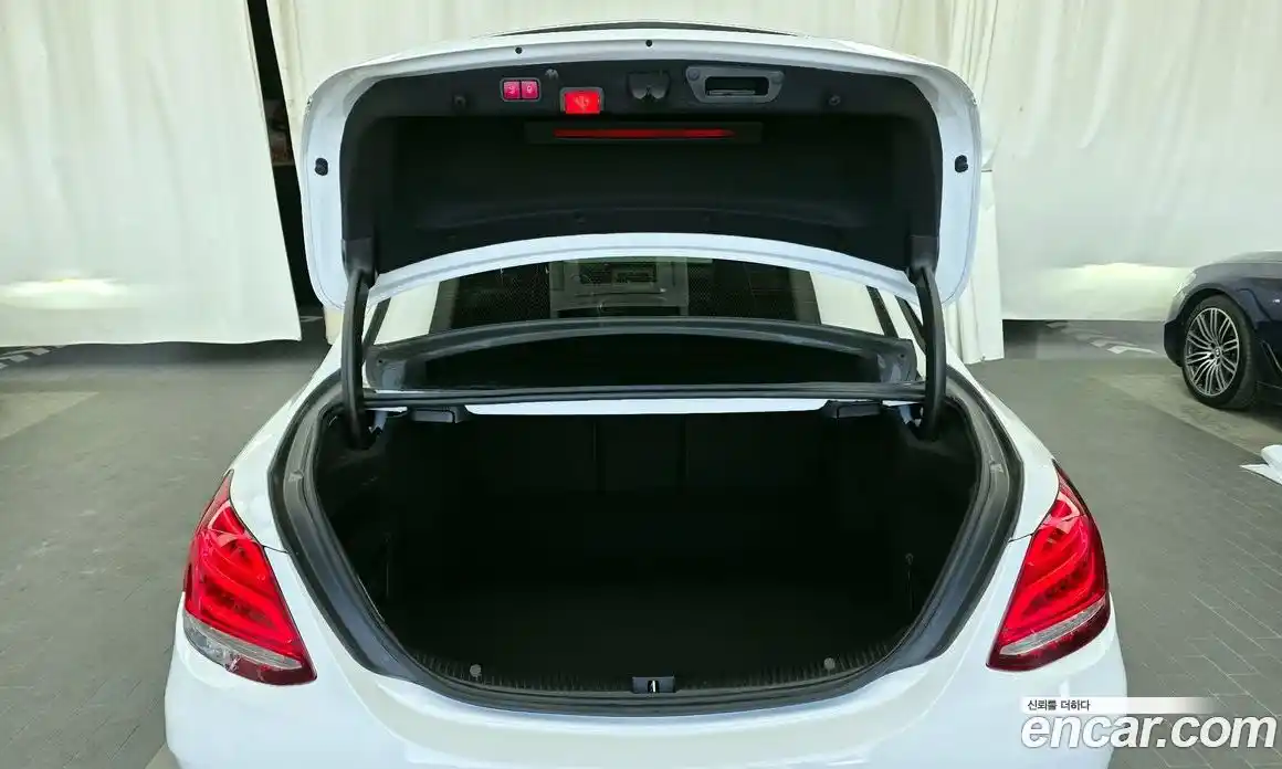 Mercedes-Benz C-Class 2016 3.0 Автомат в Москве № 161483, фото 19