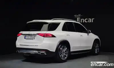 Mercedes-Benz GLE-Class 2023 2.0 Автомат в Москве № 162054, миниатюра 2