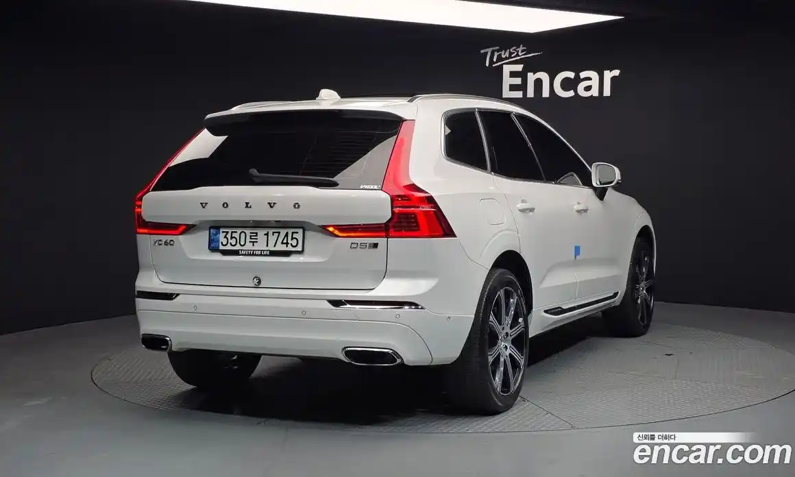 Volvo XC60 2019 2.0 Автомат в Москве № 164631, фото 14
