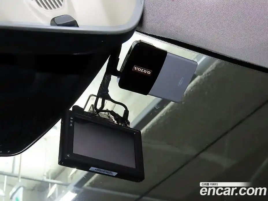 Volvo V40 2016 2.0 Автомат в Москве № 164871, фото 15