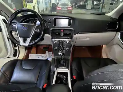Volvo V40 2016 2.0 Автомат в Москве № 164871, миниатюра 10