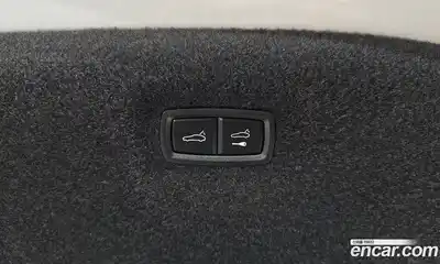 Porsche Taycan, 2025