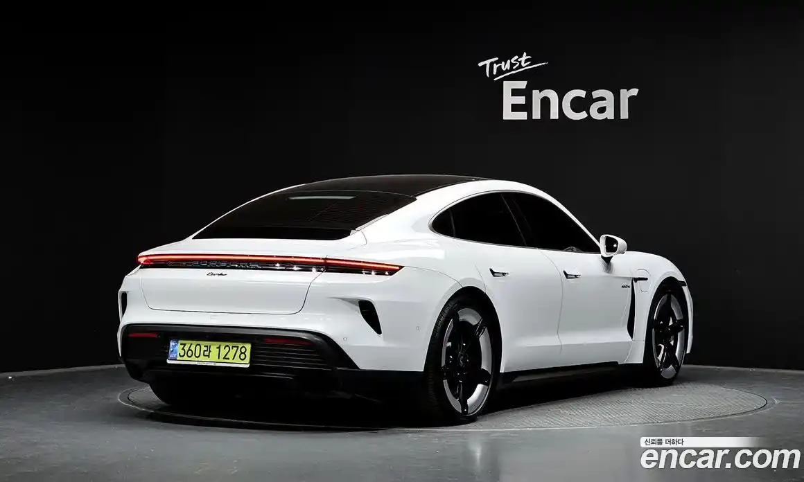 Porsche Taycan 2025 0.1 Автомат в Москве № 164943, фото 18