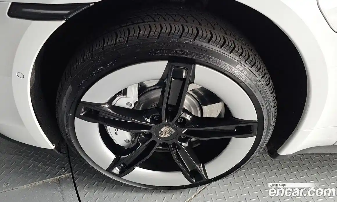 Porsche Taycan 2025 0.1 Автомат в Москве № 164943, фото 8