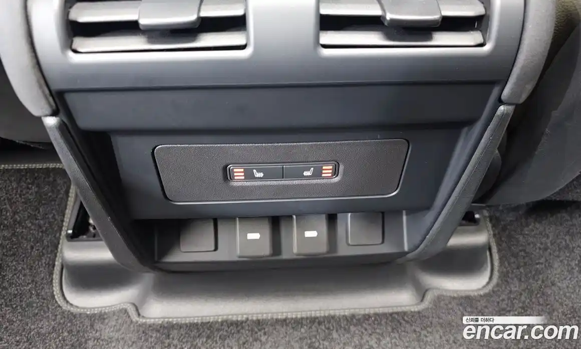 Land Rover Defender 2023 3.0 Автомат в Москве № 166069, фото 18