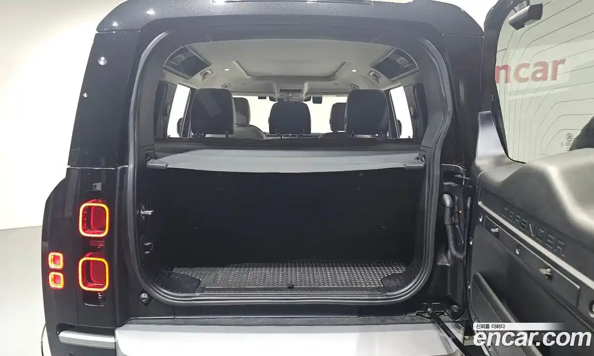 Land Rover Defender 2023 3.0 Автомат в Москве № 166069, фото 20