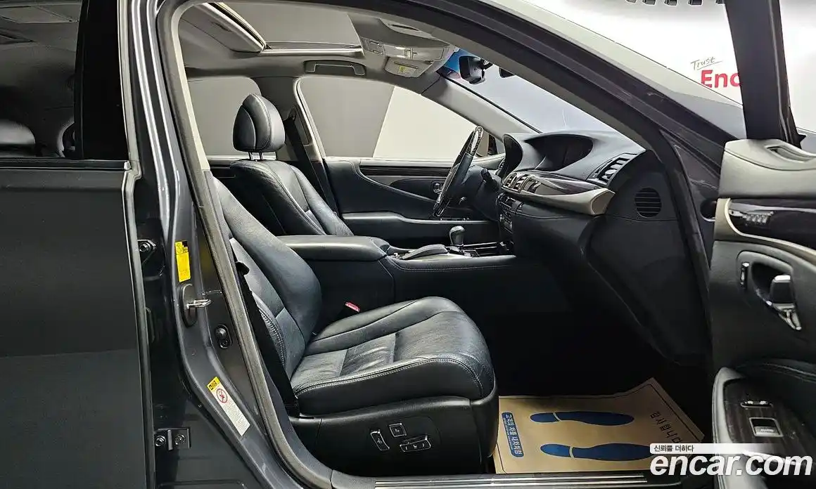 Lexus LS 2013 4.6 Автомат в Москве № 168245, фото 3