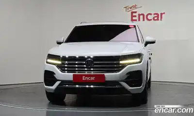 Volkswagen Touareg 2020 3.0 Автомат в Москве № 168807, миниатюра 3