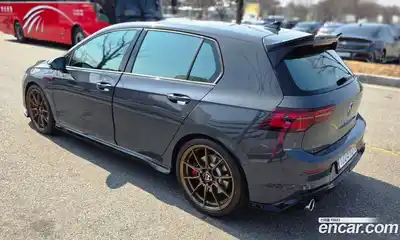 Volkswagen Golf 2024 2.0 Автомат в Москве № 169127, миниатюра 11