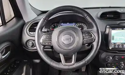 Jeep Renegade 2018 2.0 Автомат в Москве № 169418, миниатюра 11