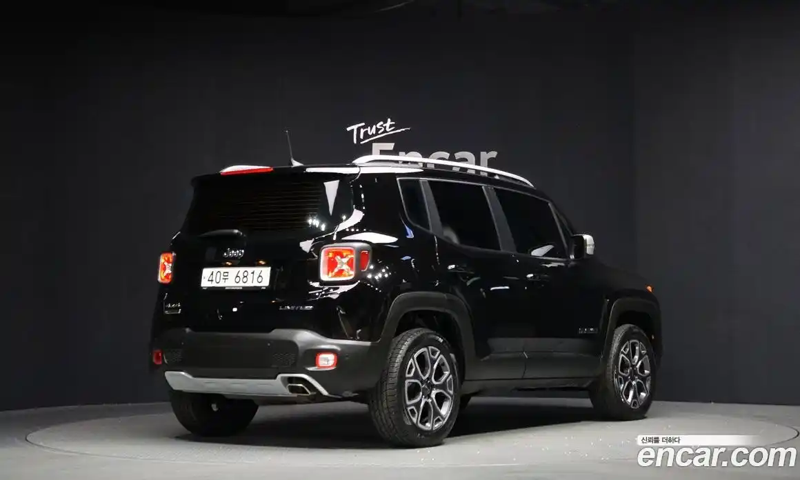 Jeep Renegade 2018 2.0 Автомат в Москве № 169418, фото 19