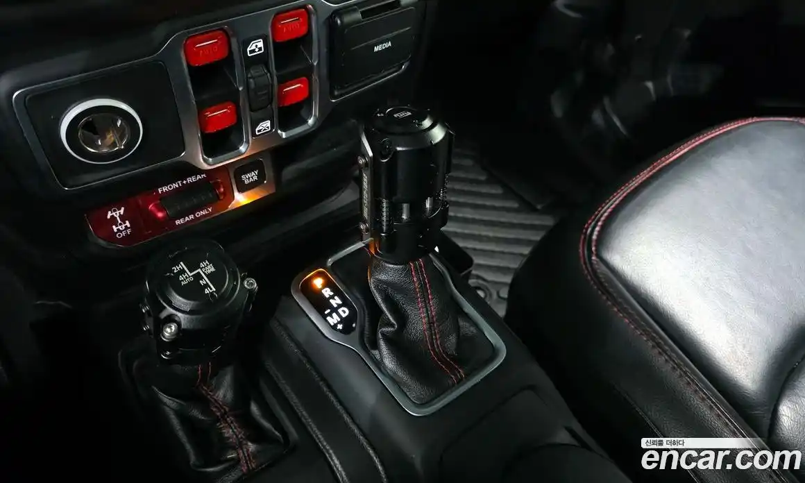 Jeep Wrangler 2018 2.0 Автомат в Москве № 169890, фото 9