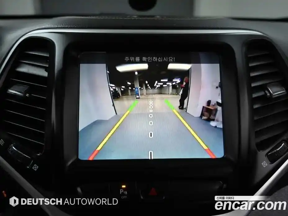 Jeep Cherokee 2017 2.4 Автомат в Москве № 170011, фото 15